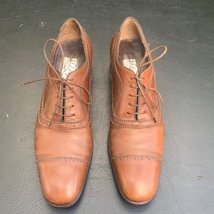 Salvatore Ferragamo Brown Leather Captoe Dress Shoe
